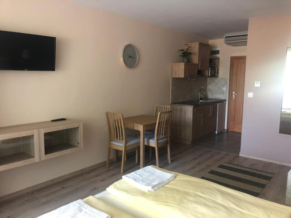 Castellum Apartmanhaz Gyula Zewnętrze zdjęcie